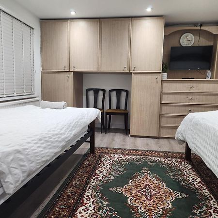 The London En-Suite Ilford Bagian luar foto