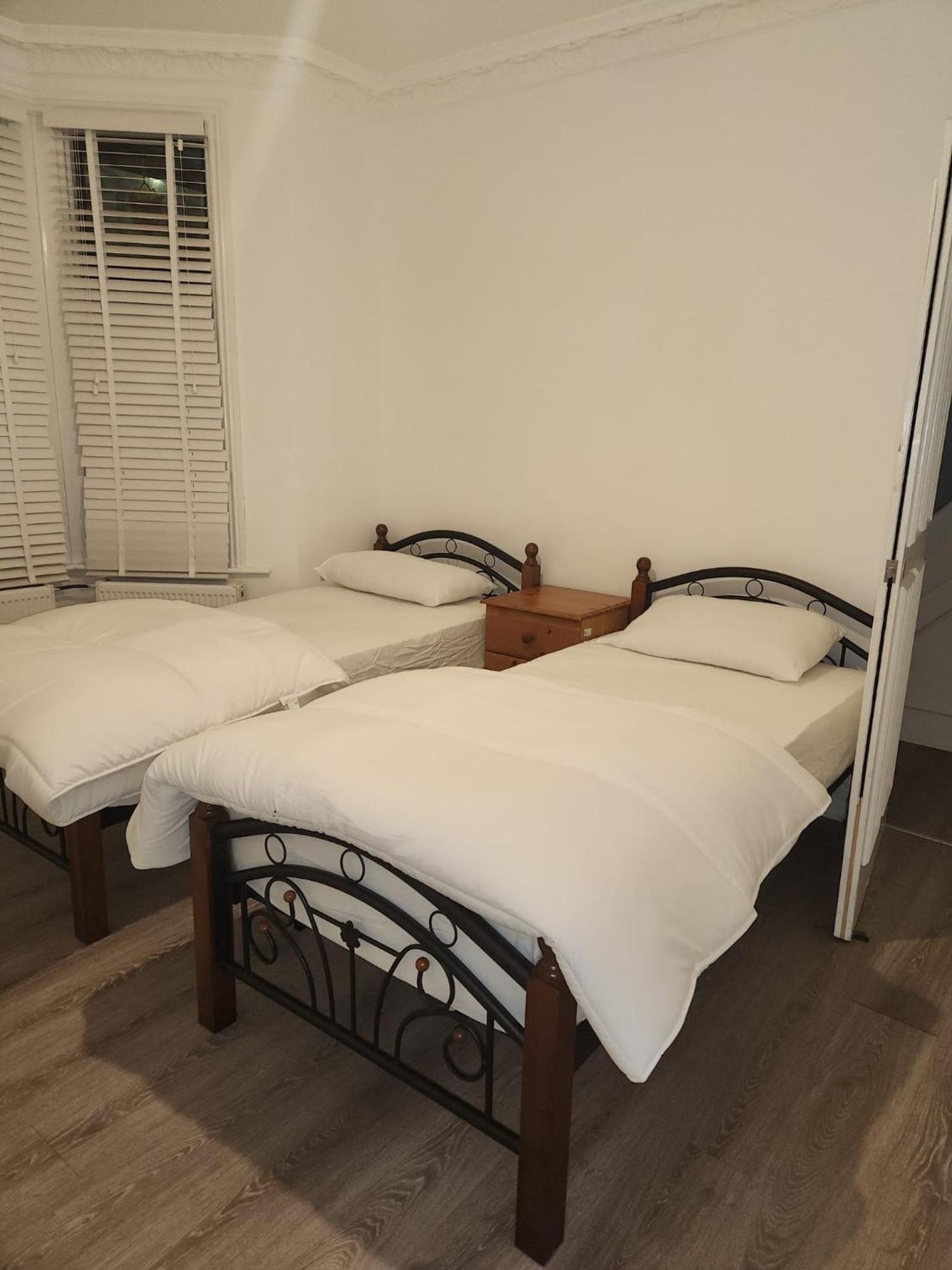 The London En-Suite Ilford Bagian luar foto