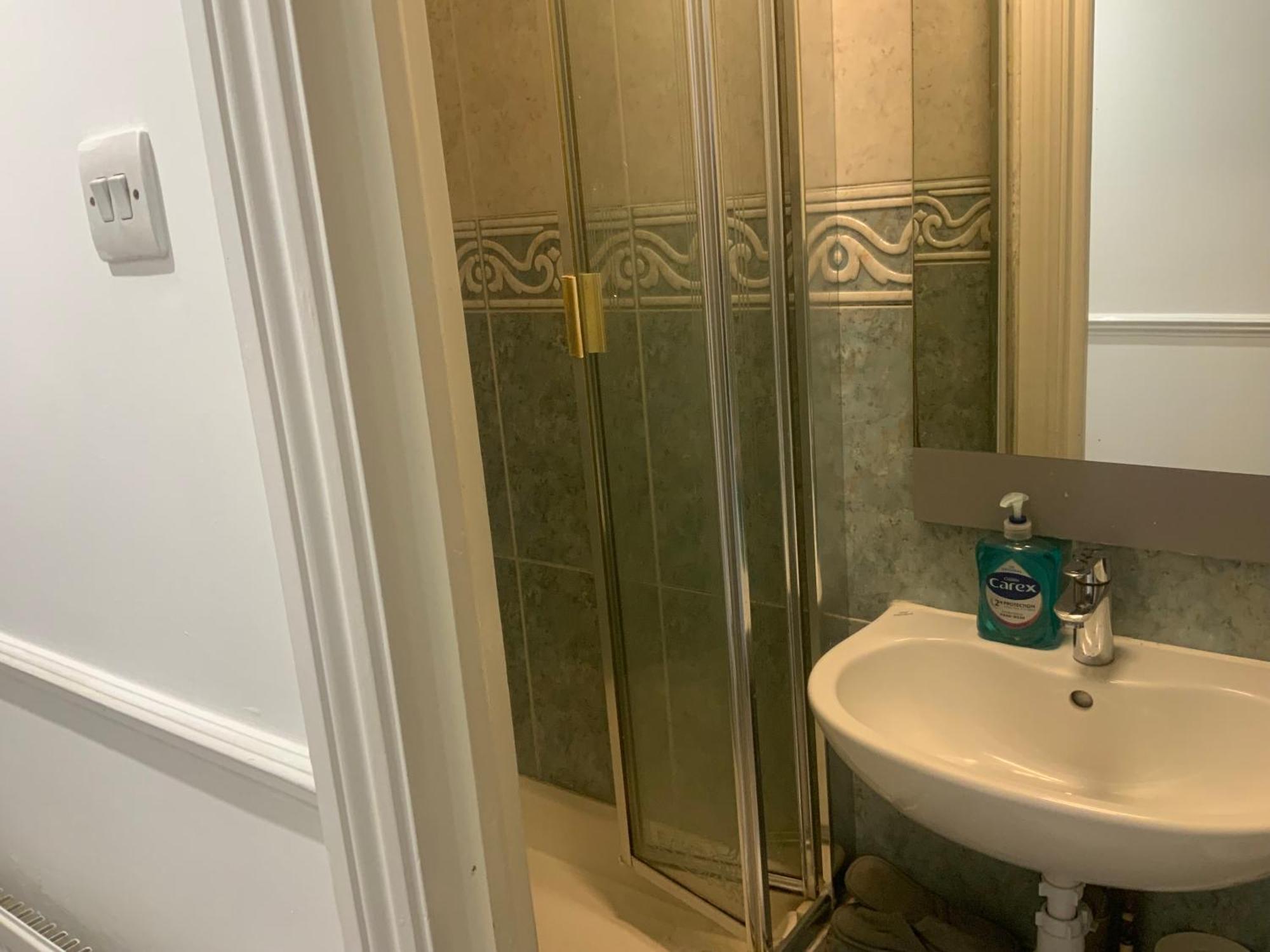 The London En-Suite Ilford Bagian luar foto