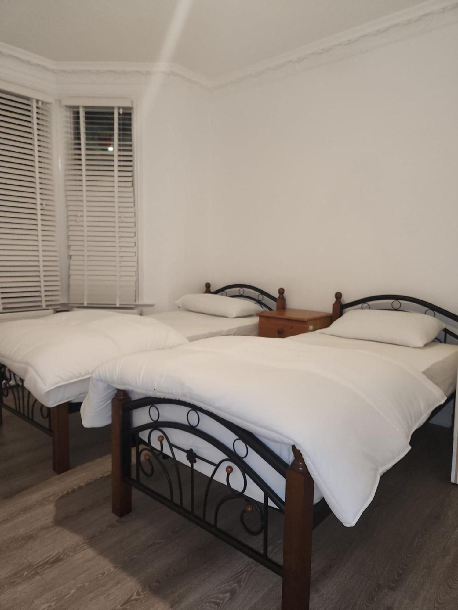The London En-Suite Ilford Bagian luar foto