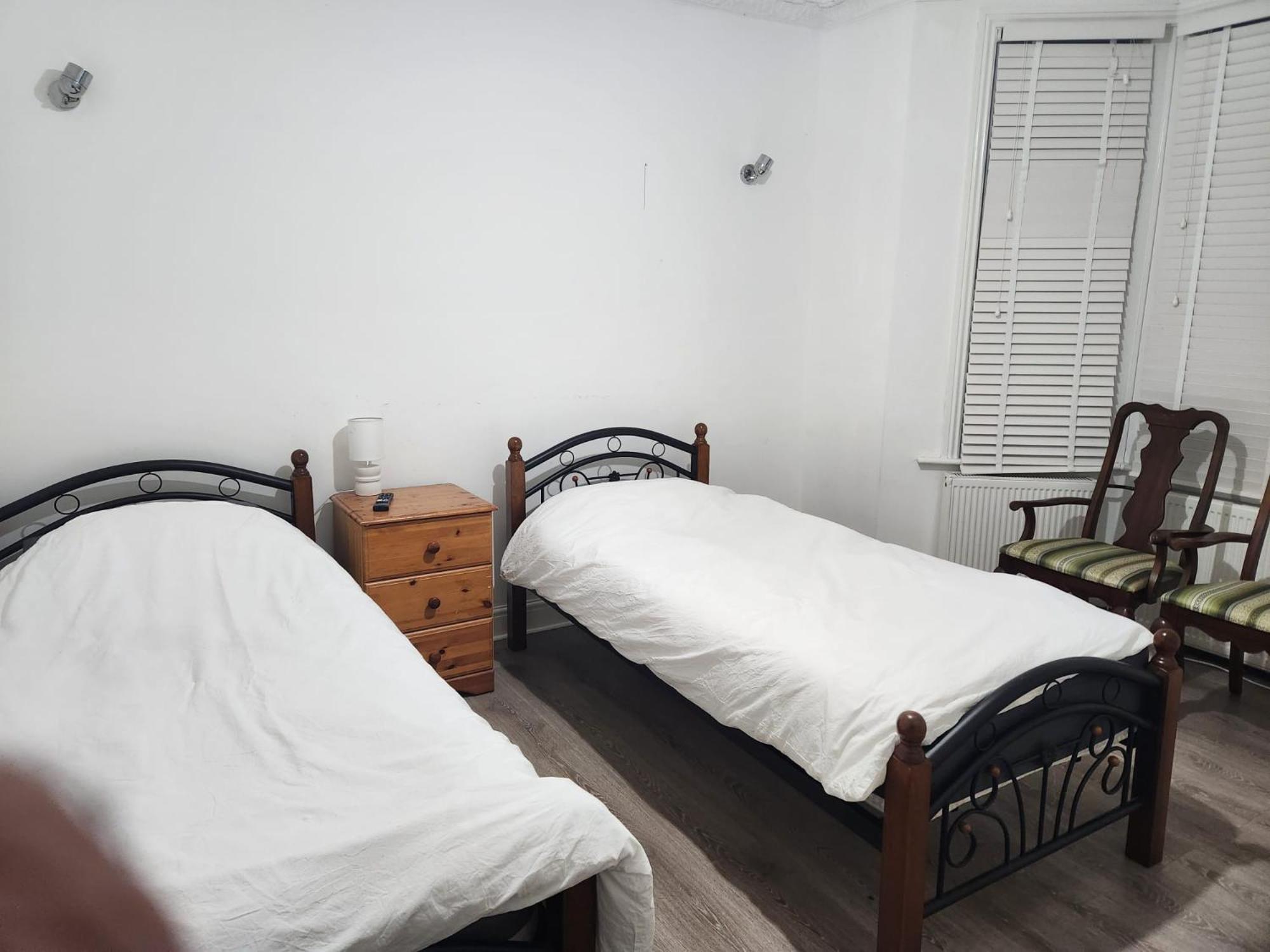 The London En-Suite Ilford Bagian luar foto