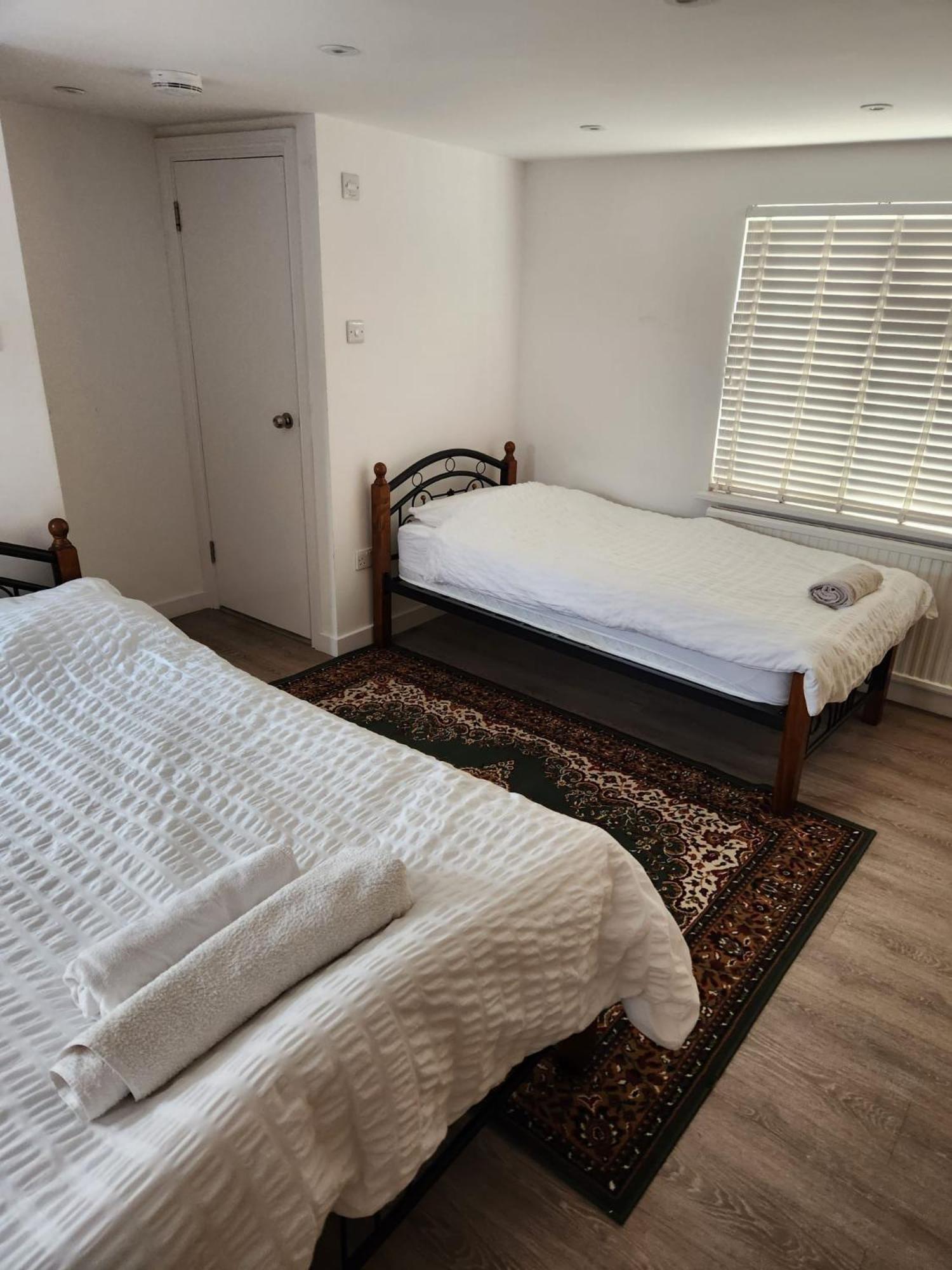 The London En-Suite Ilford Bagian luar foto