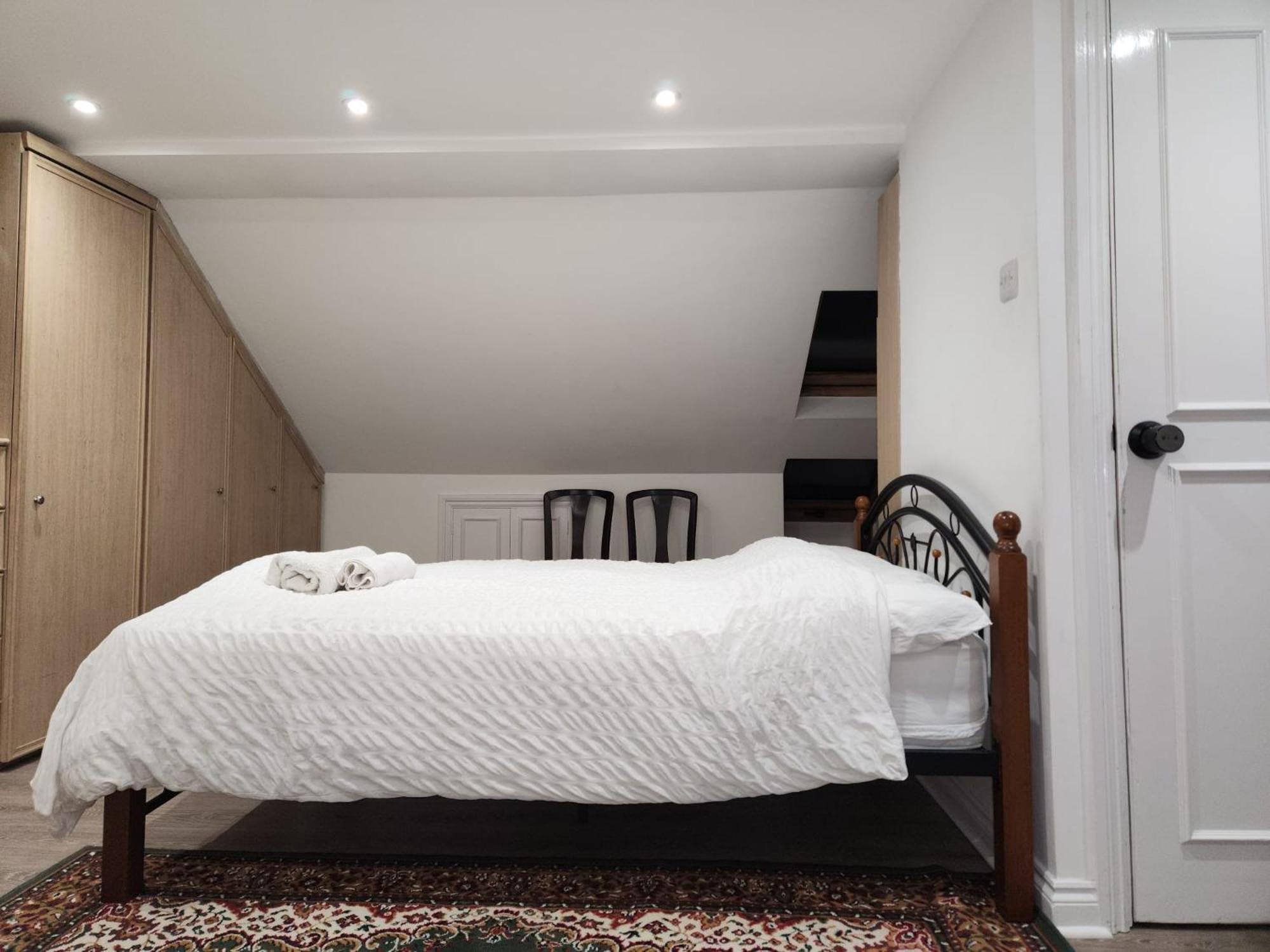 The London En-Suite Ilford Bagian luar foto